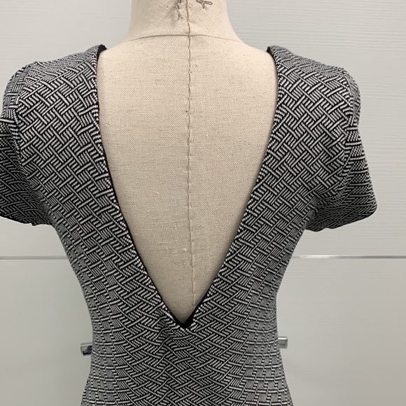 Zara NWOT Knit Midi Dress size L - Picture 5 of 9